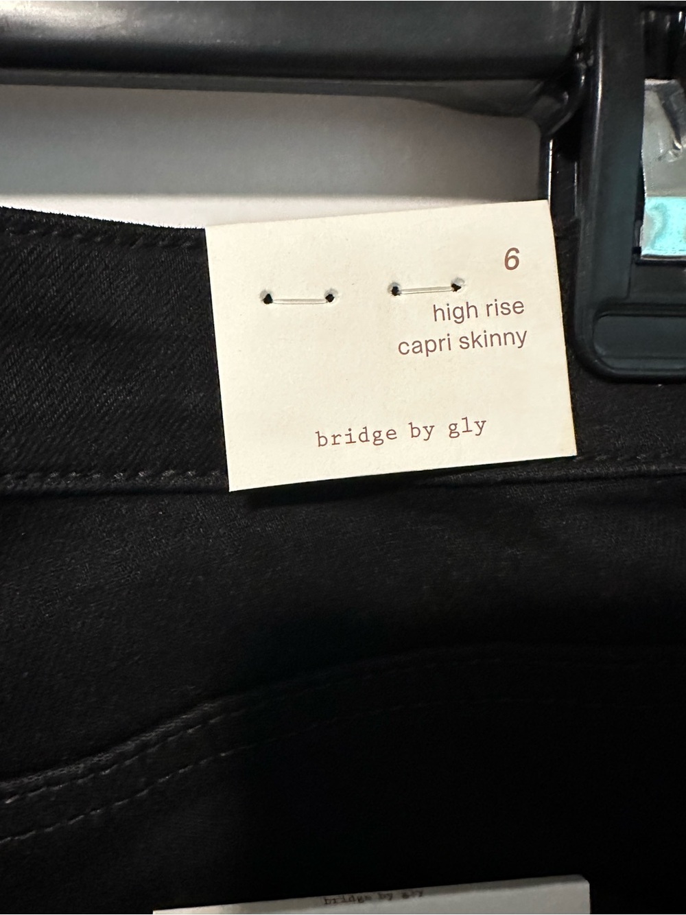 Bridge by GLY high-rise capri skinny jeans in a size 6. - Picture 3 of 3